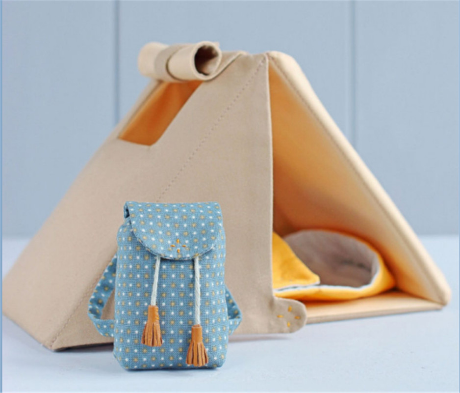 256—露营帐篷睡袋背包